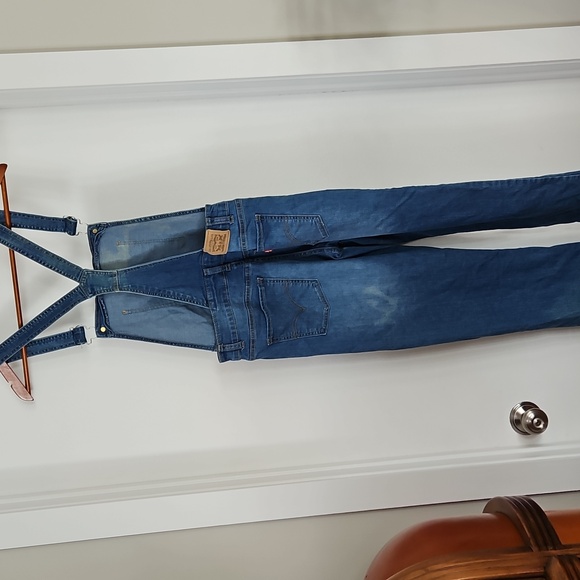 LEVIS DISTRESSED OVERALLS - Picture 4 of 13